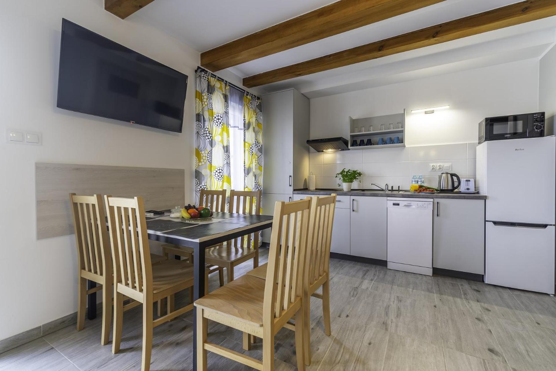 Frajda Domki - Apartamenty 6-Osobowe - Salon I Dwie Sypialnie Oraz Studia 4-Osobowe - Pokoj Z Aneksem Kuchennym Rewal Ngoại thất bức ảnh
