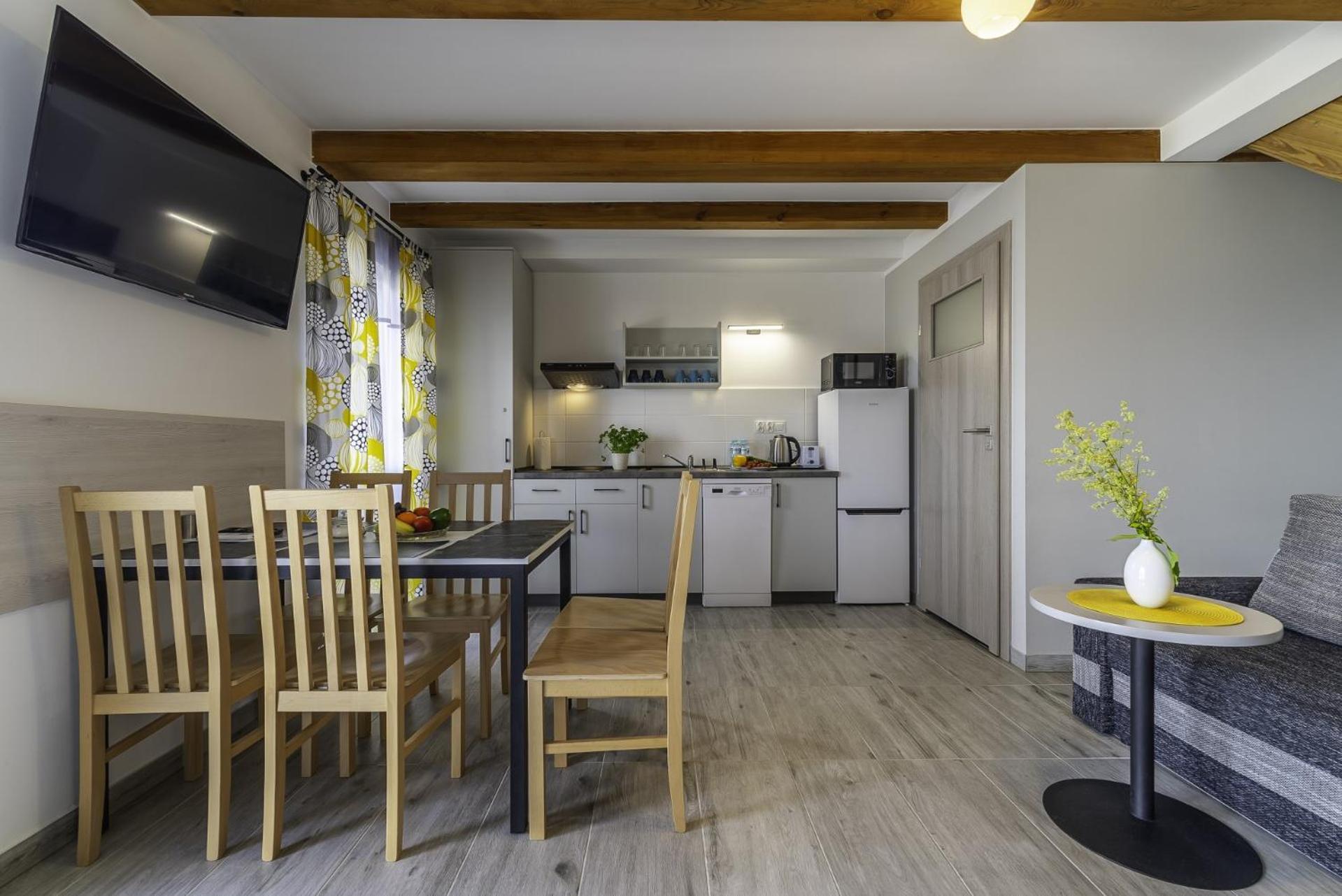 Frajda Domki - Apartamenty 6-Osobowe - Salon I Dwie Sypialnie Oraz Studia 4-Osobowe - Pokoj Z Aneksem Kuchennym Rewal Ngoại thất bức ảnh